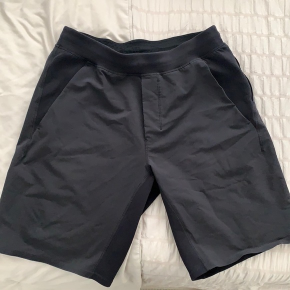 lululemon 7in shorts - Picture 1 of 2